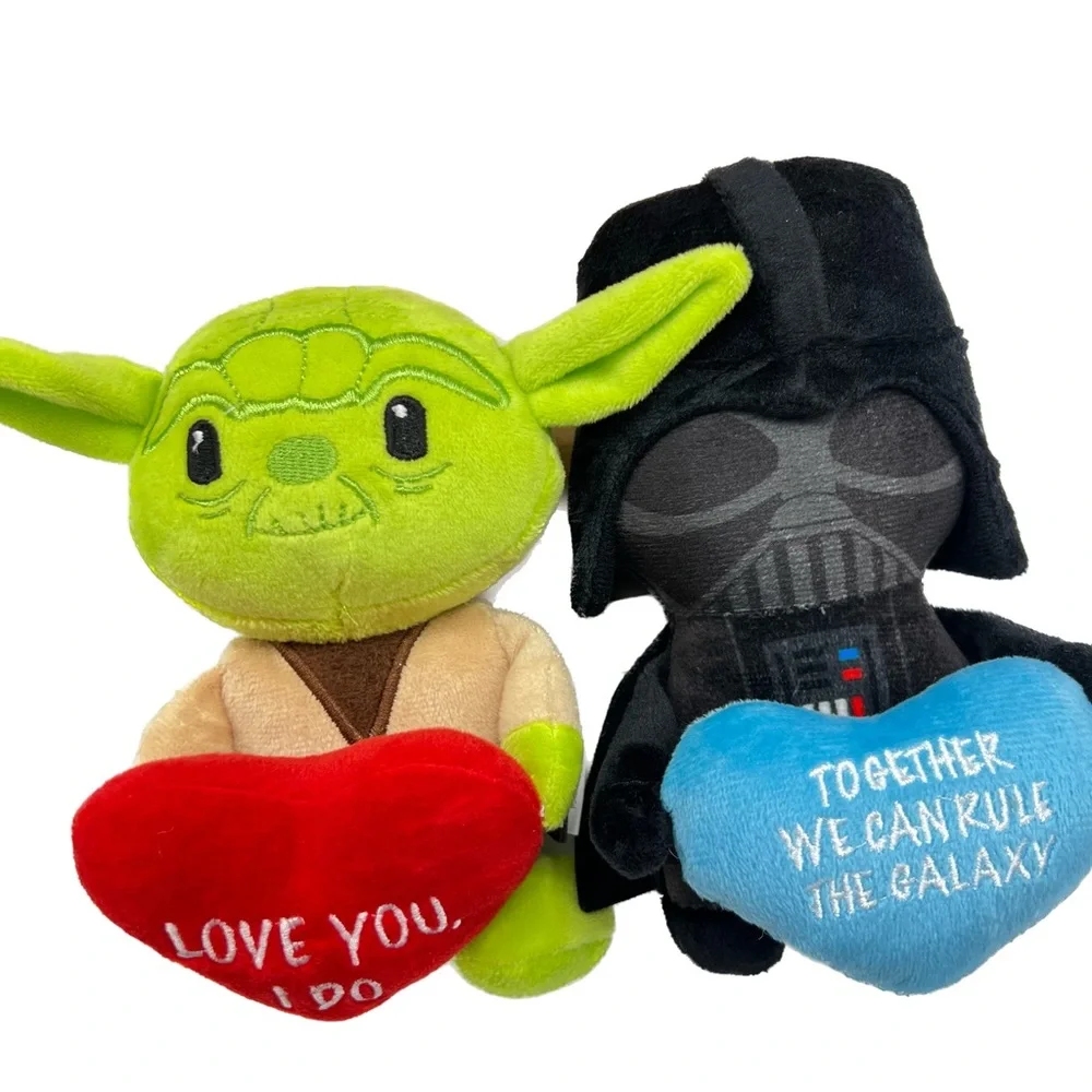 Disney Star Wars Yoda & Darth Vader Valentine Heart 2-Pack Pet Toys Plush